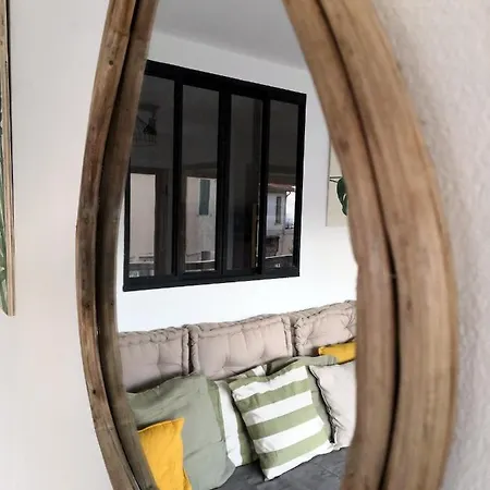 Deux Pieces Climatise Avec Balcon Vieil Antibes Apartment Exterior photo