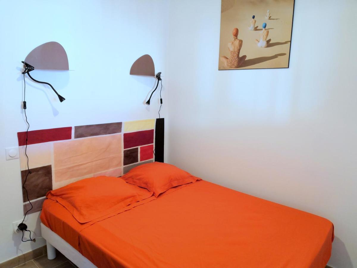 Deux Pieces Climatise Avec Balcon Vieil Apartment *
